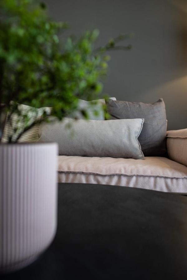Black Pearl apt in Koukaki Athena Bagian luar foto